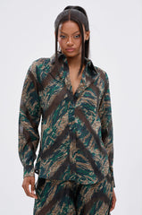 IN TOO DEEP BUTTON DOWN TOP