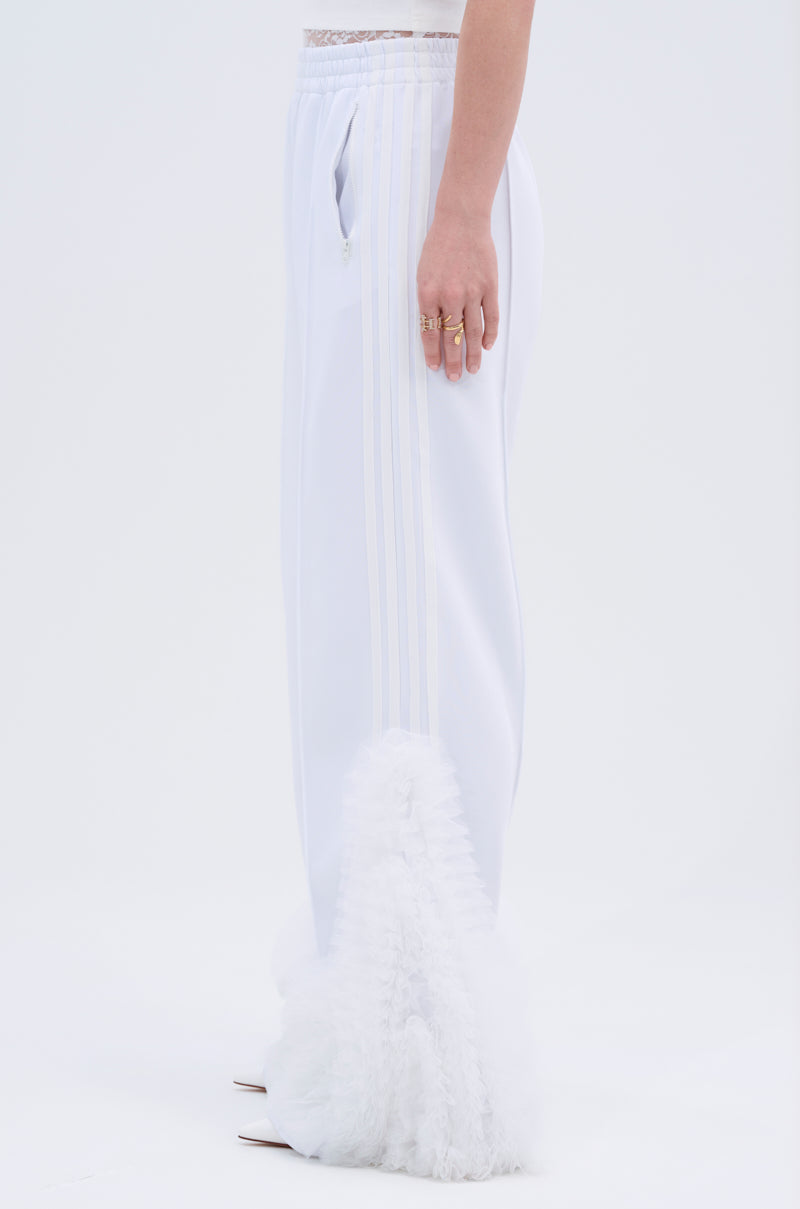 MODERN JAM TRACK PANT IN WHITE