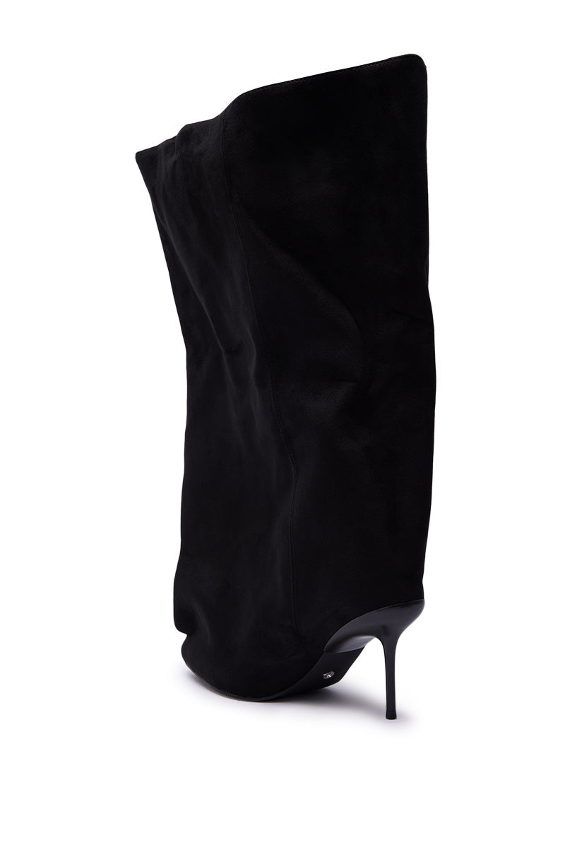 AZALEA WANG ABAWI BLACK EXTREME BOOT IN SUEDE