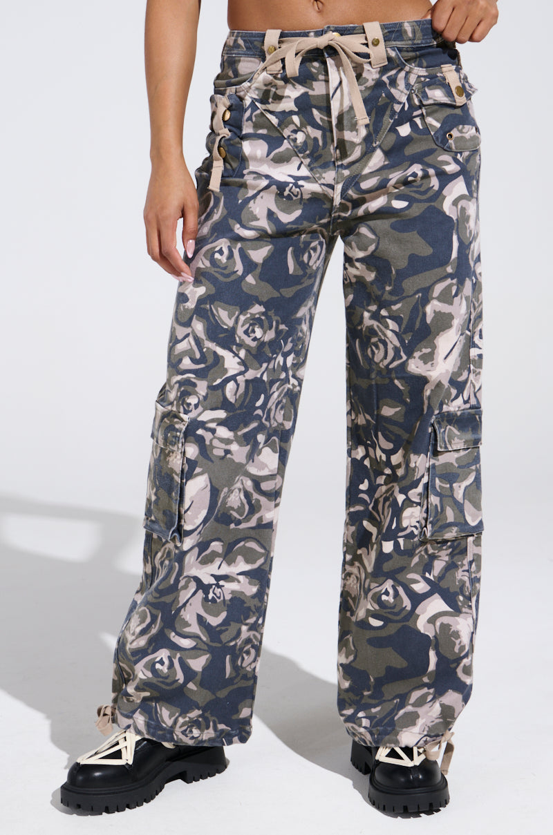 ON TOP OF IT WASHED CAMO JOGGER