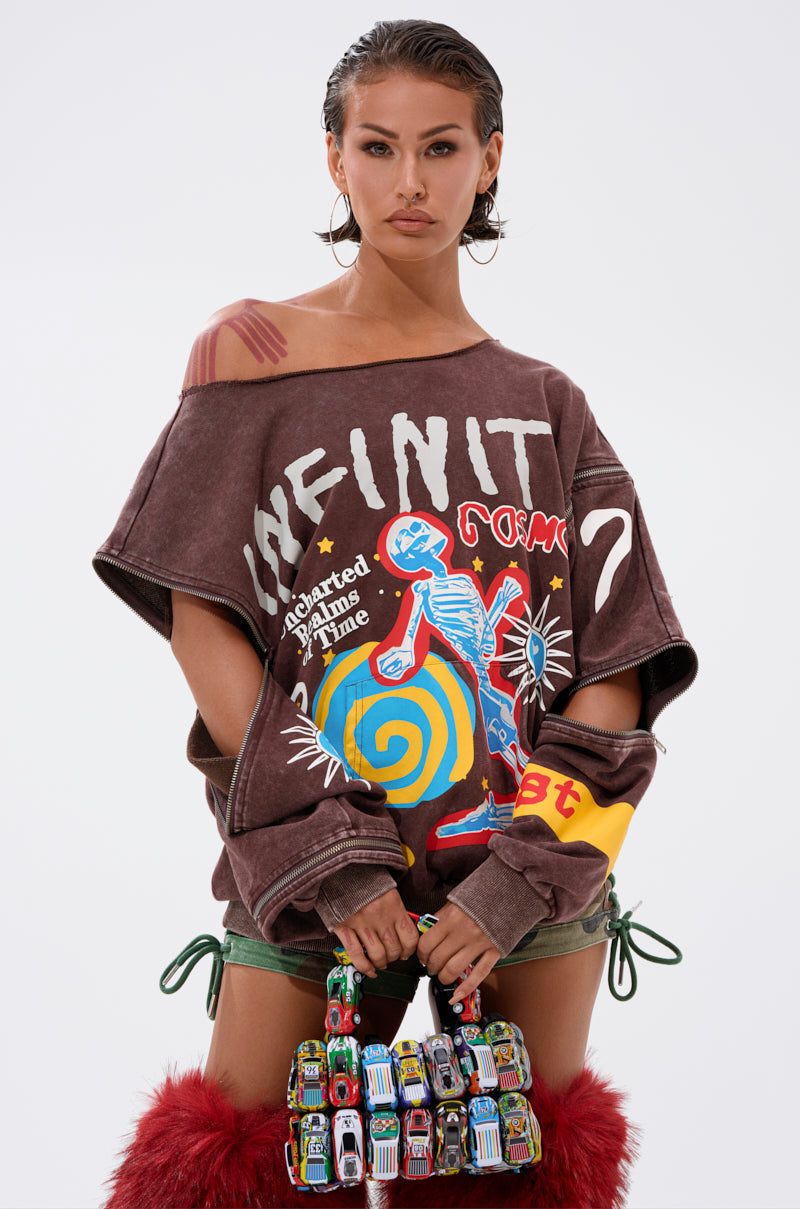 INFINITE COSMOS OVERSIZED GRAPHIC SWEATSHIRT