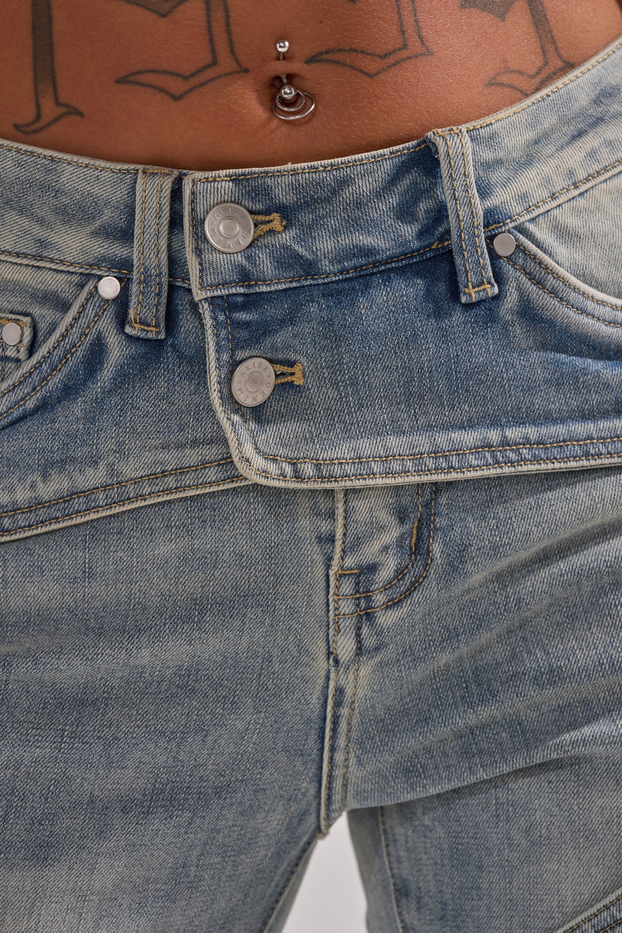 MOOD FOR THE NIGHT FLARE DENIM