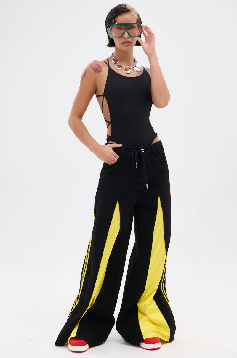 GAME TIME DECISION DENIM PANT