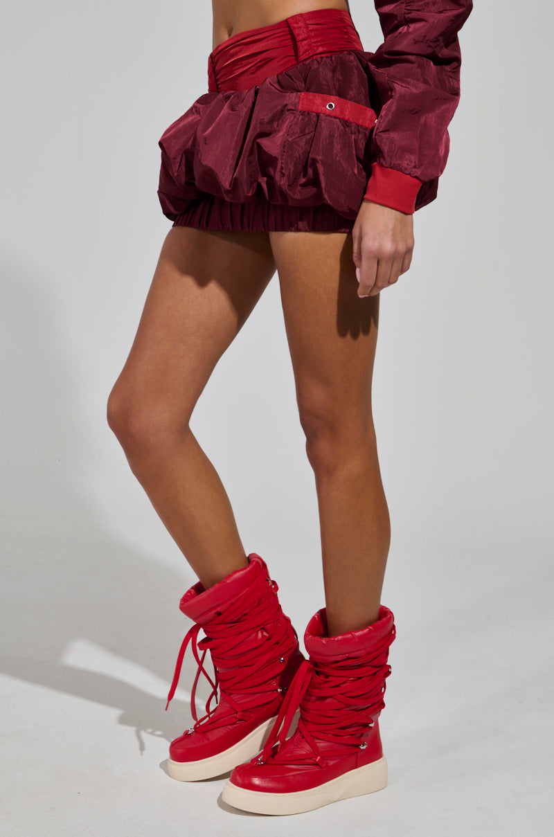PUTTING IN WORK MINI BUBBLE SKIRT IN RED
