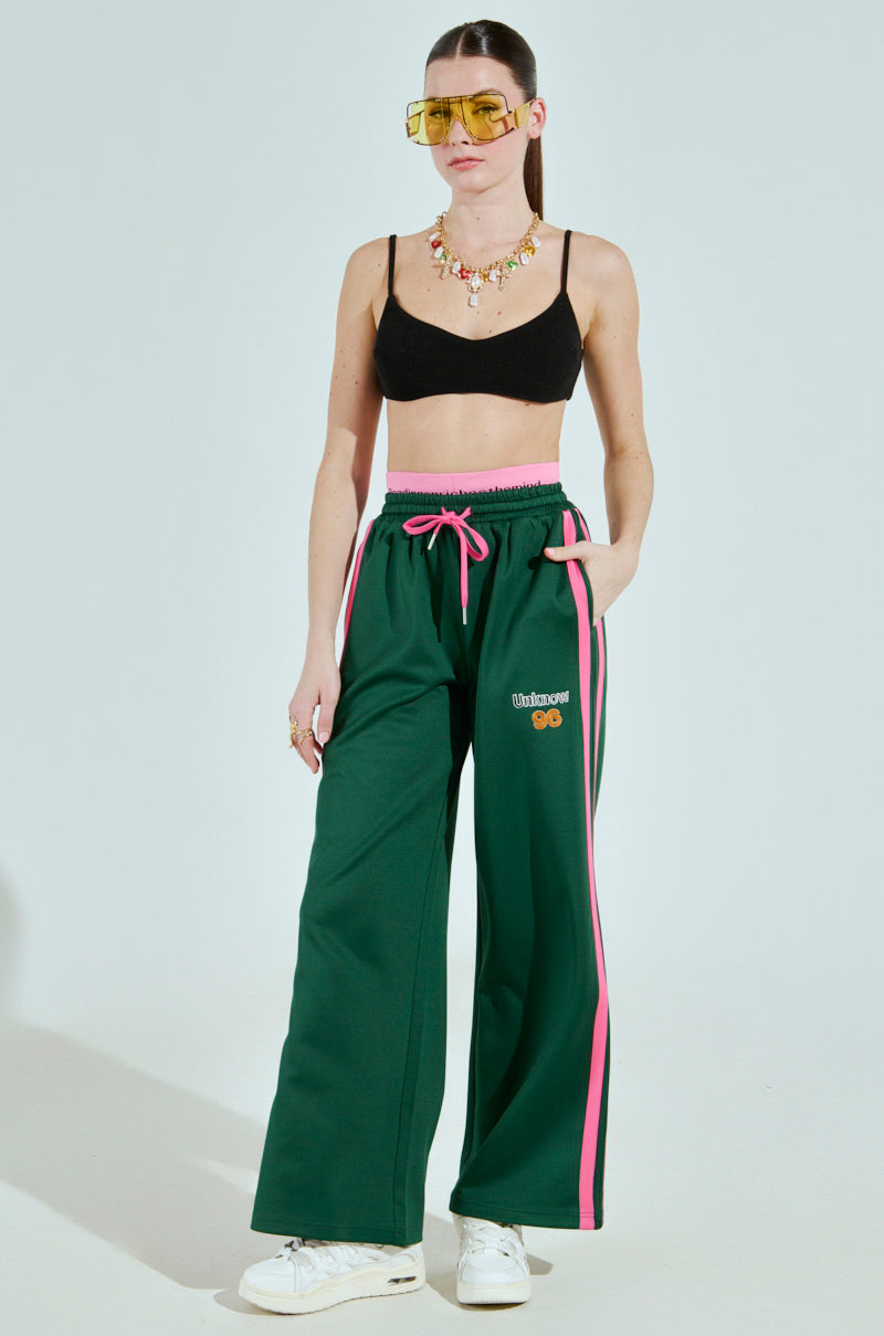 PLAY WITH ME WIDE LEG JOGGER