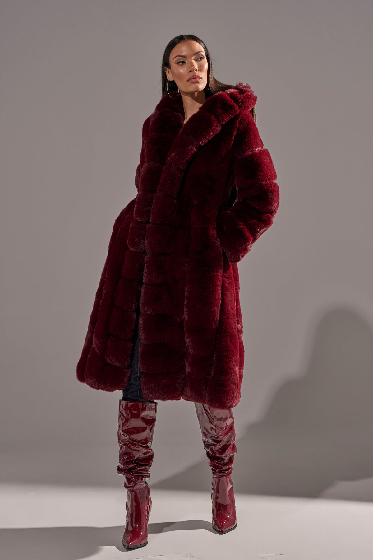 BERLIN HOODED FAUX FUR IN BURGUNDY