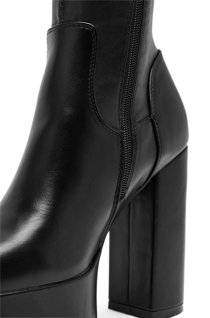 AZALEA WANG BOMBON BLACK STRETCH PU CHUNKY BOOT
