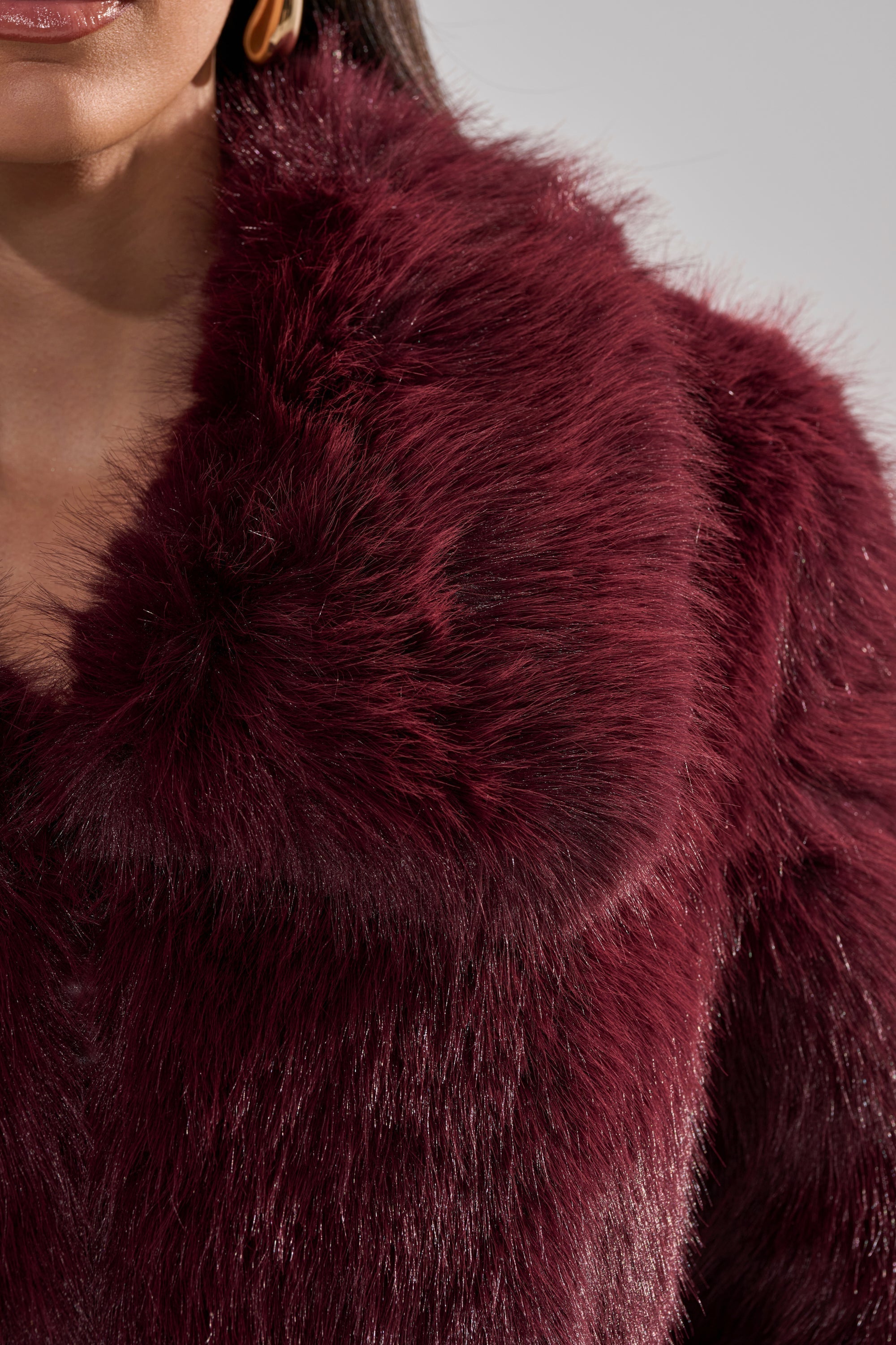 CADENCE FAUX FUR IN BURGUNDY