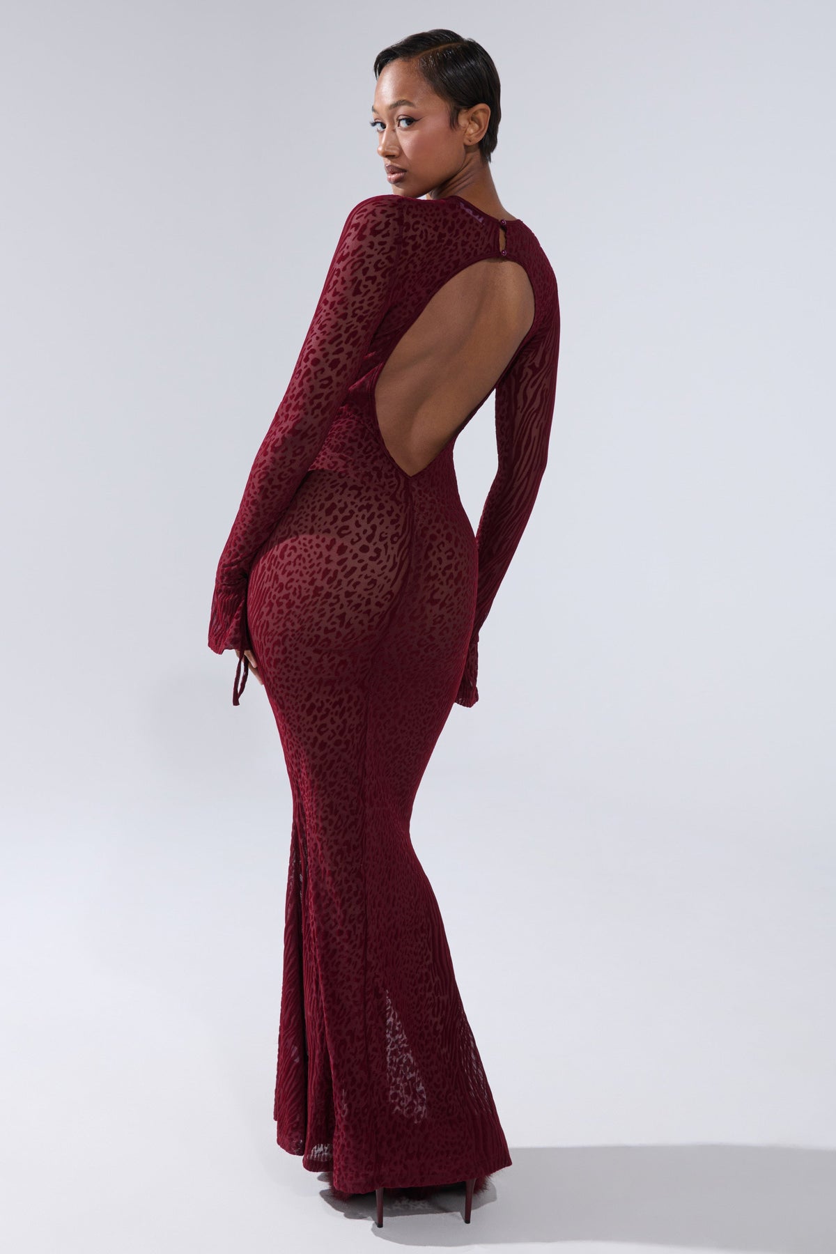 MY GOOD SIDE LEOPARD MESH MAXI DRESS IN BURGUNDY