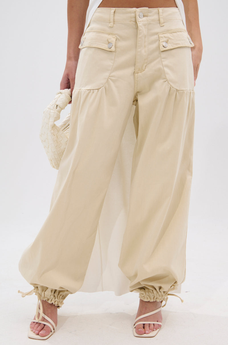 LAY IT LOW BALLOON PANT IN BEIGE