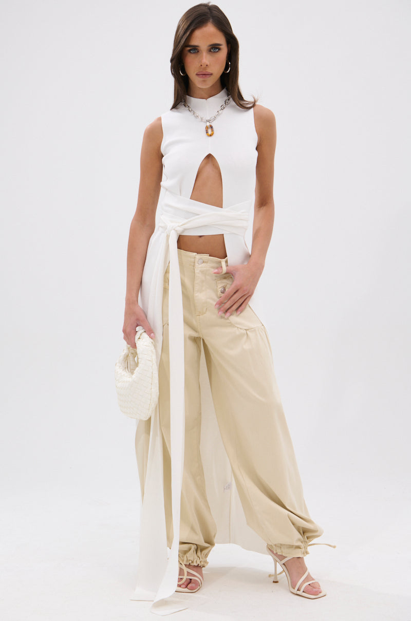 LAY IT LOW BALLOON PANT IN BEIGE