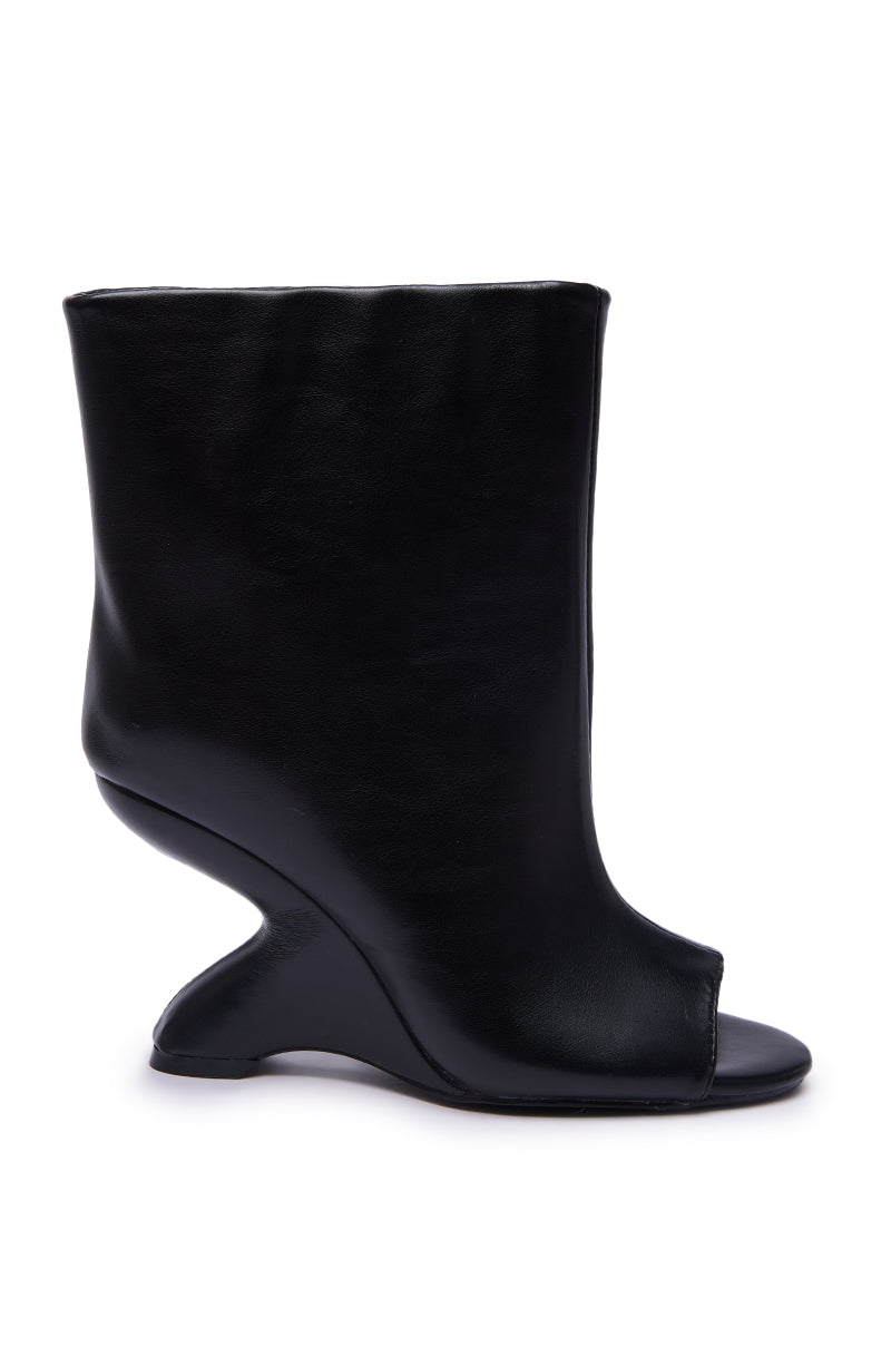 AZALEA WANG FAOI BLACK INVERTED WEDGE OPEN-TOE BOOTIE