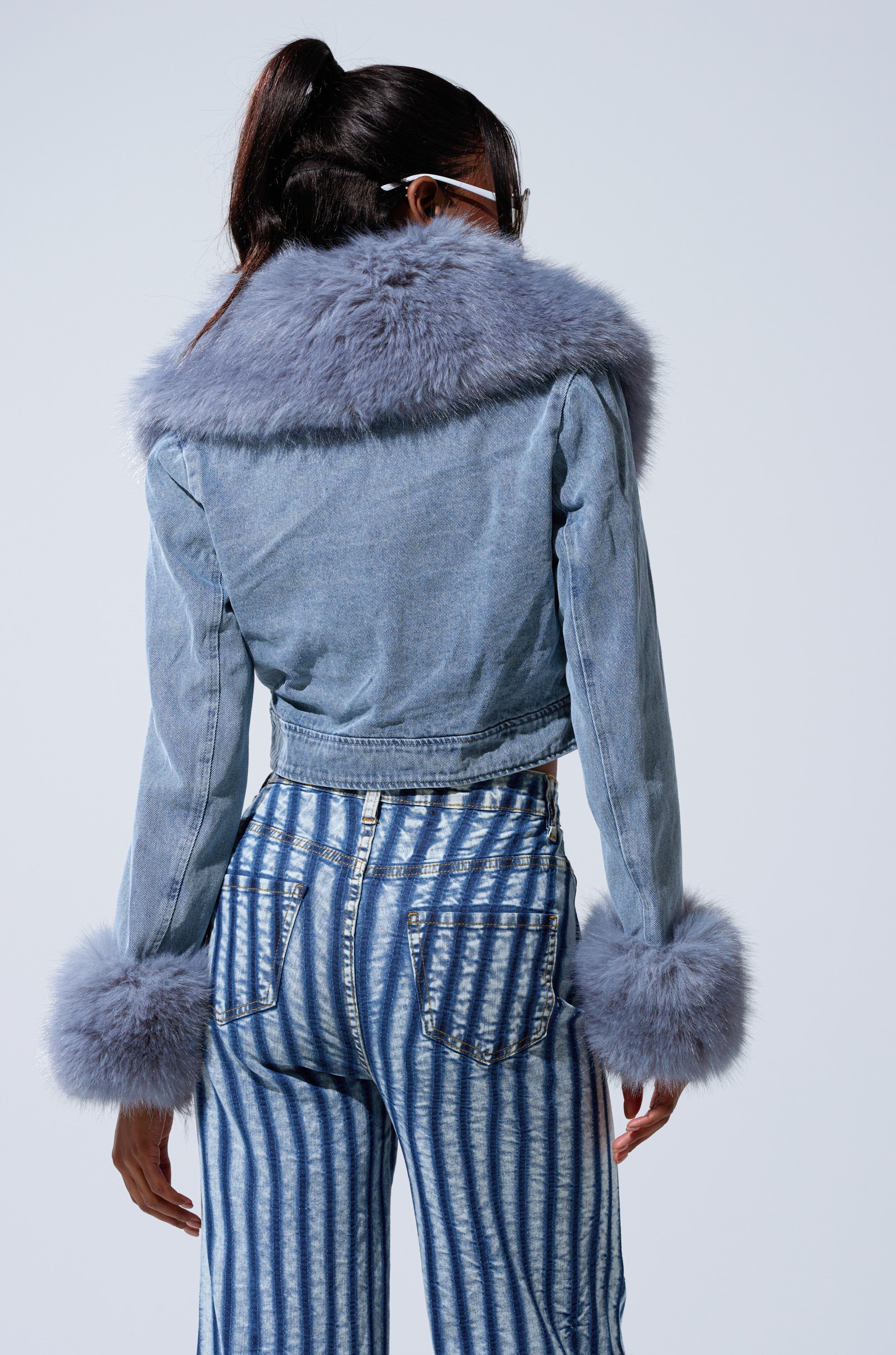 GISELE CROP DENIM BLAZER