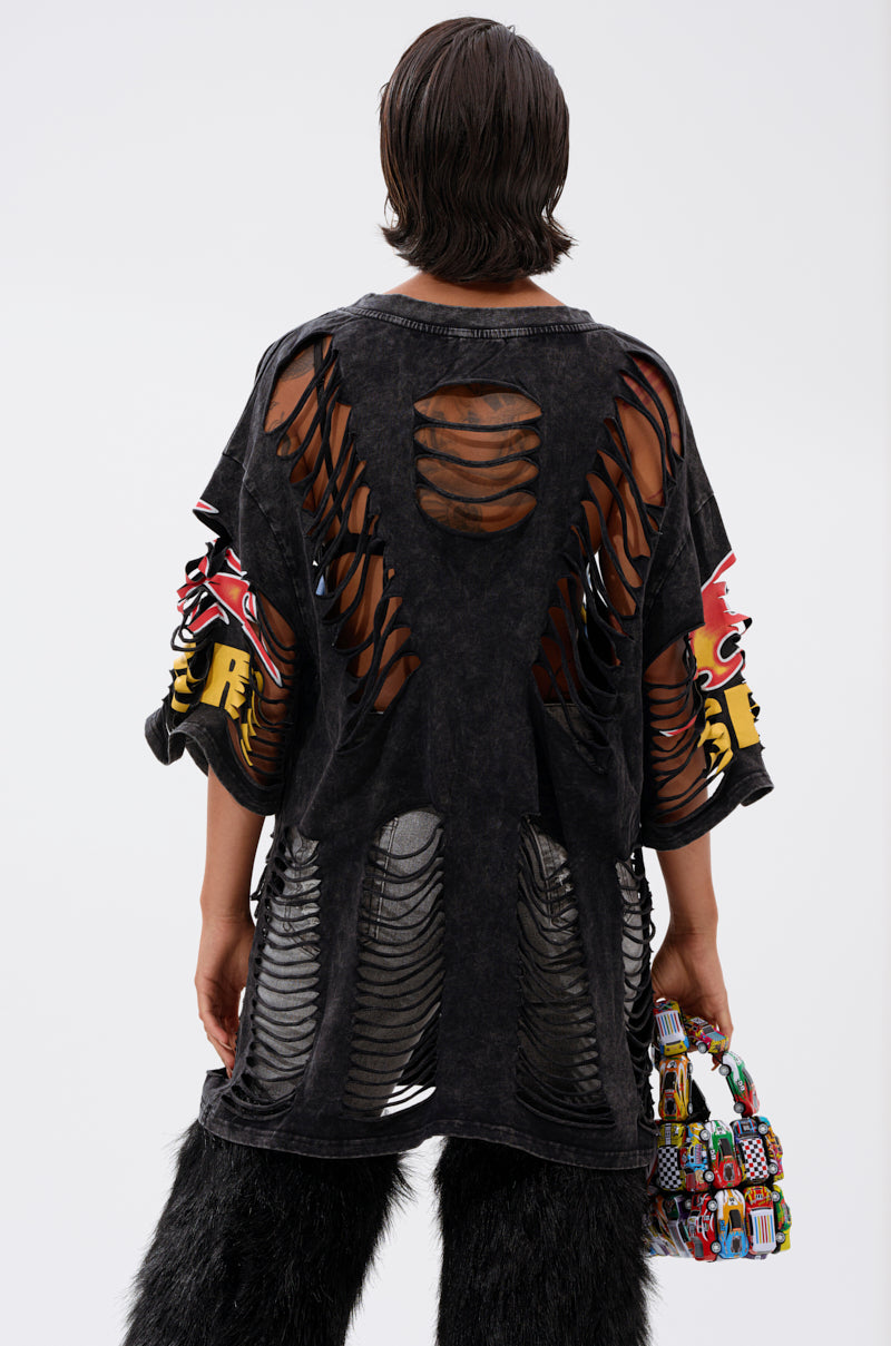 OFF TO THE RACES DISTRESSED OVERSIZED TEE