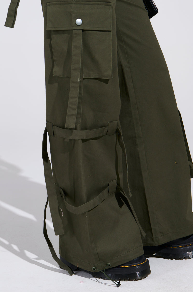 IT IS BACK CARGO PANTS