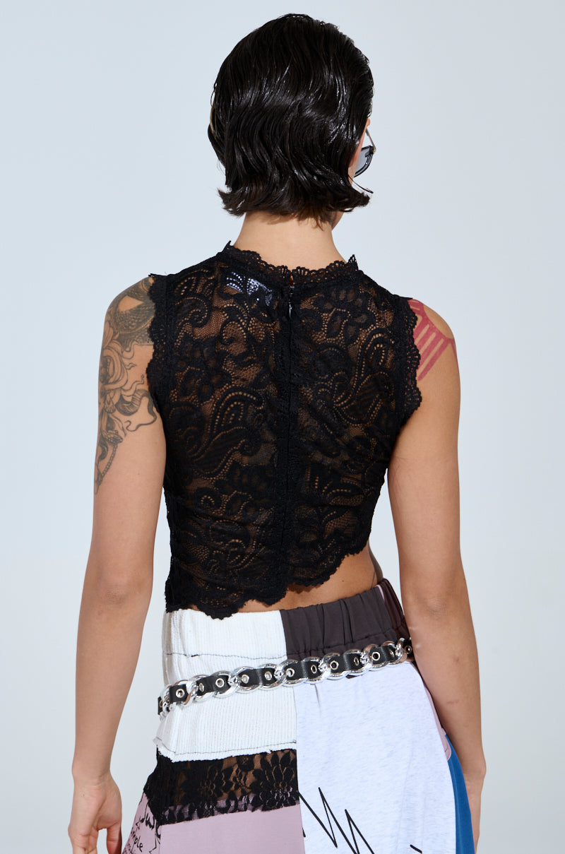 FREE FALLING LACE TOP