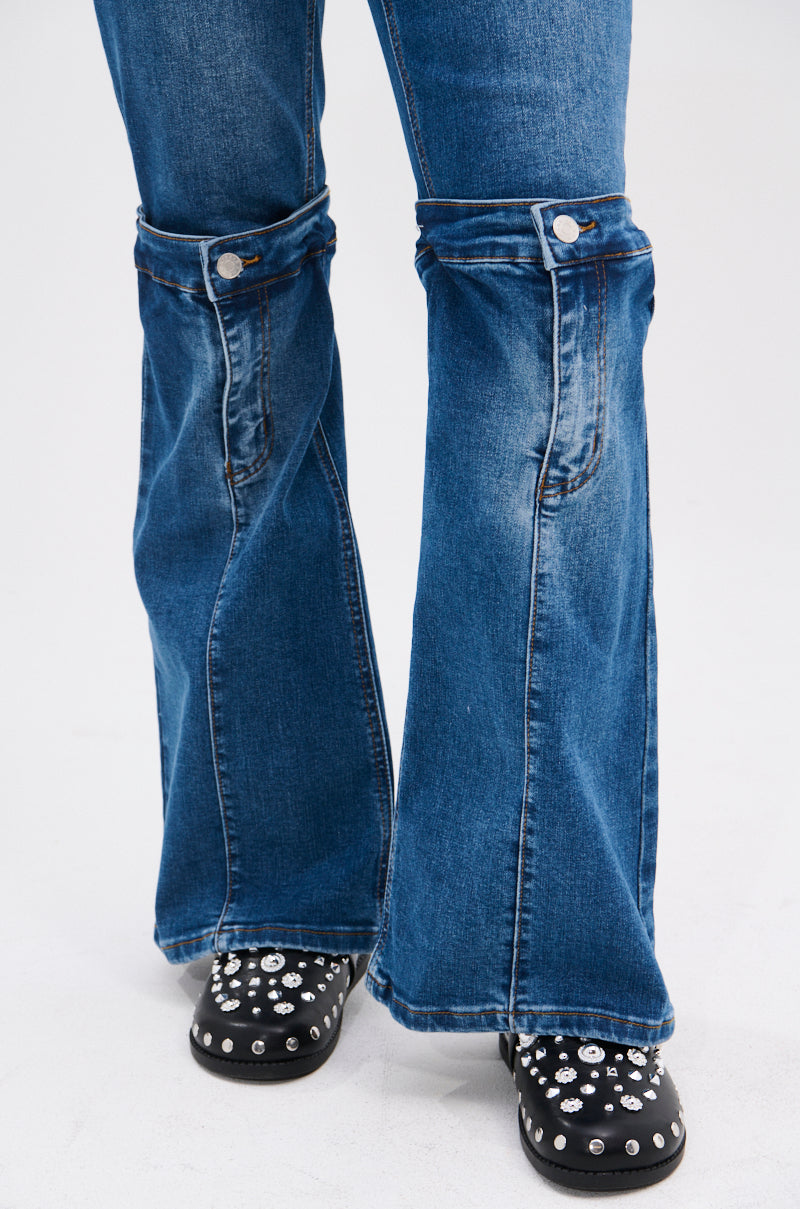 LIE TO ME EXPOSED KNEE DENIM JEANS