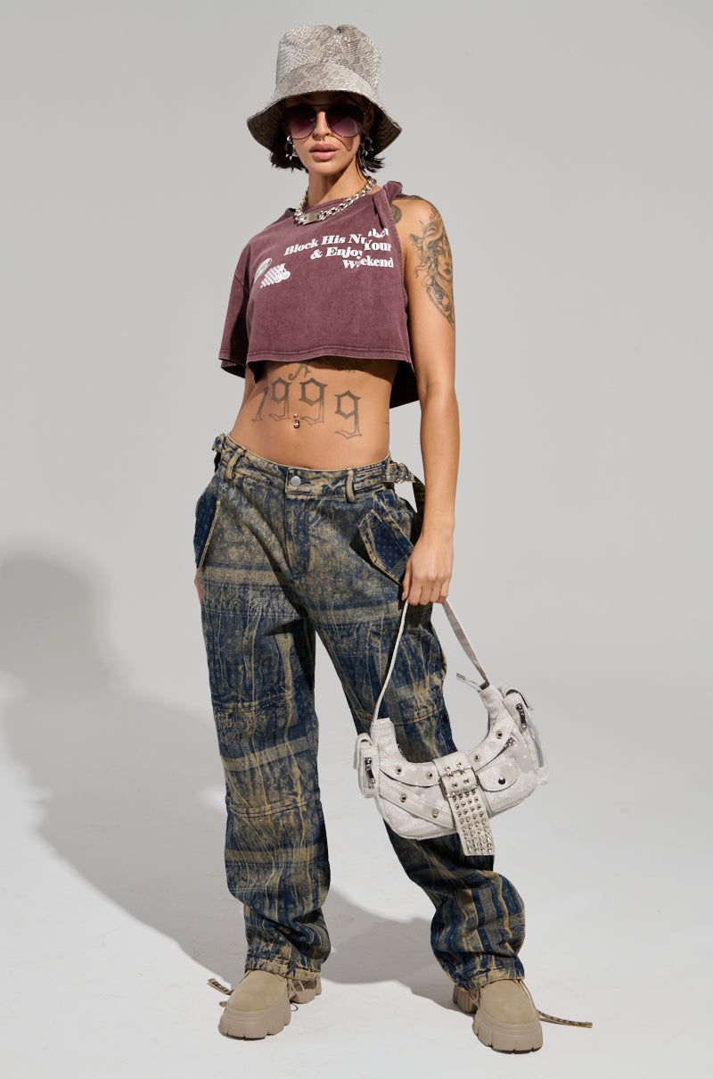 BLOCK HIS NUMBER CROPPED T-SHIRT