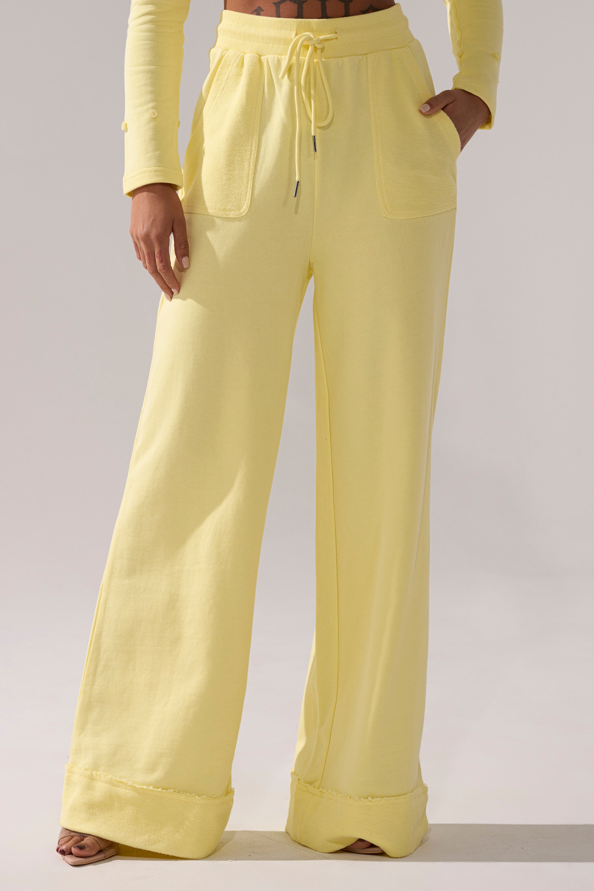 BUTTERFINGER WIDE LEG SWEATPANT