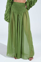 LAURA RUCHED PALAZZO PANT IN GREEN
