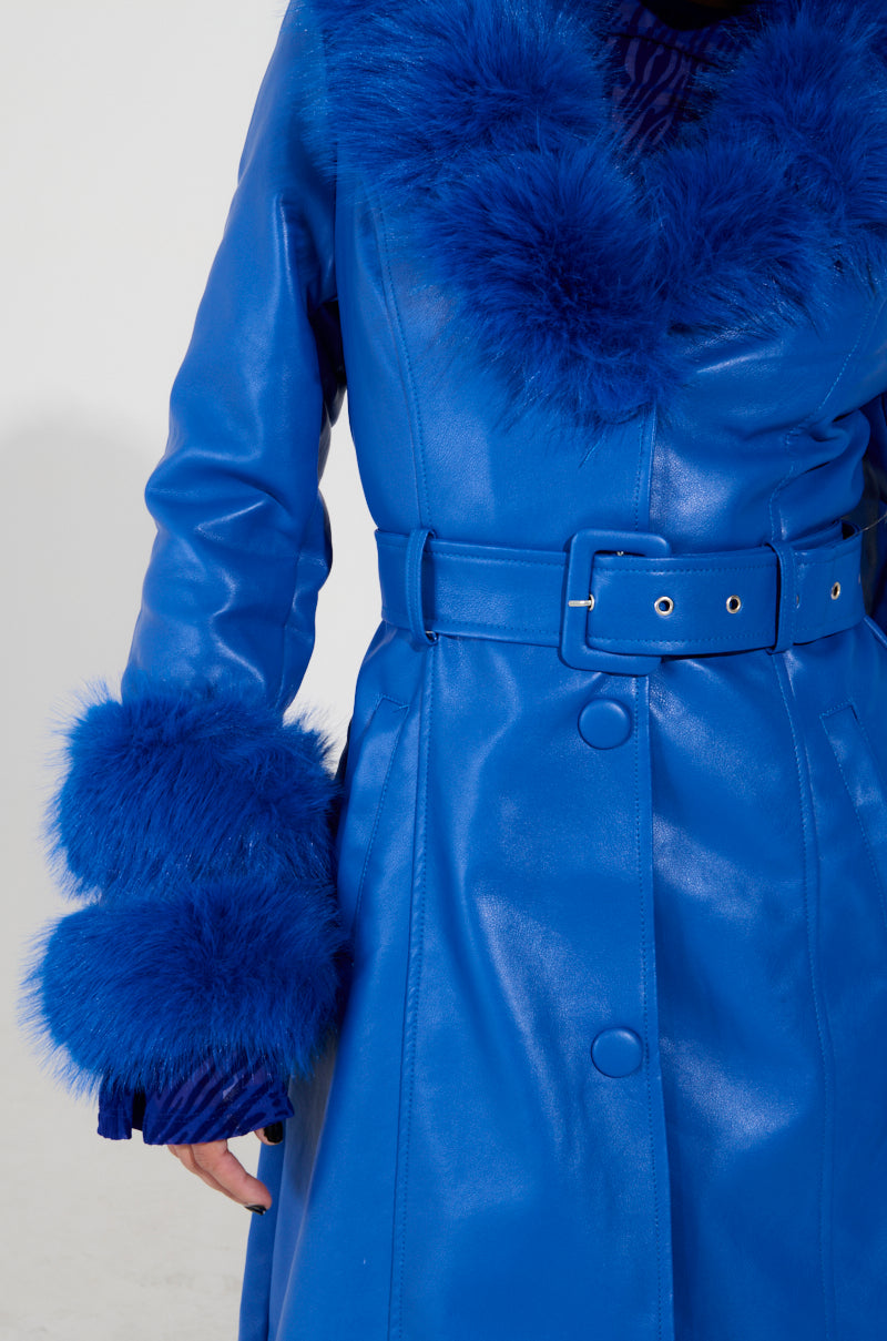 NEW KAYA FUR LINED TRENCH IN BLUE