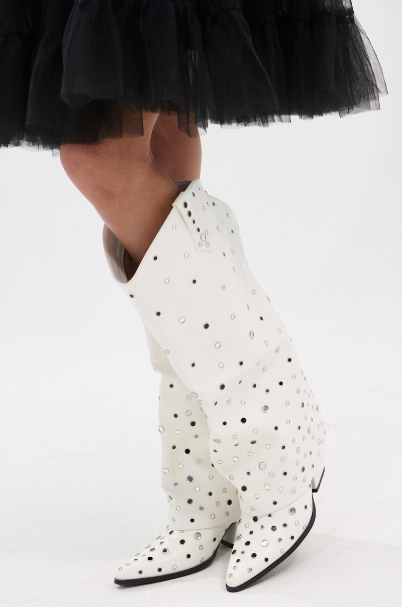 AZALEA WANG MADLOCK WHITE EMBELLISHED WESTERN BOOT