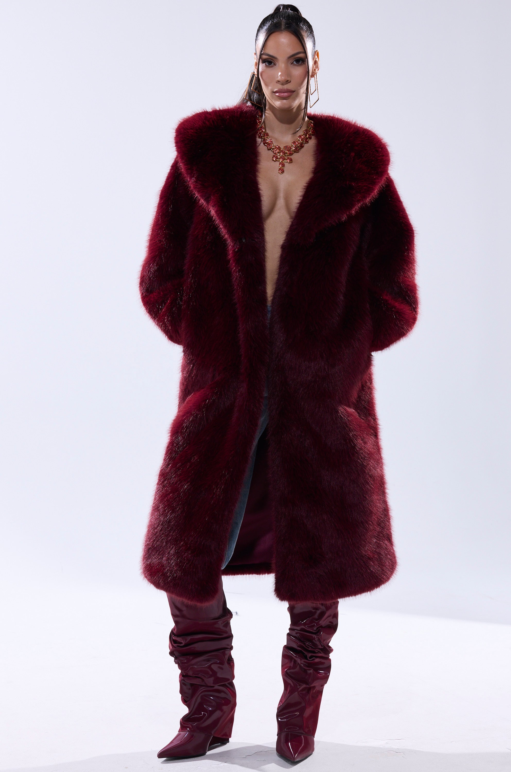 MANCHESTER HOODED FAUX FUR IN BURGUNDY
