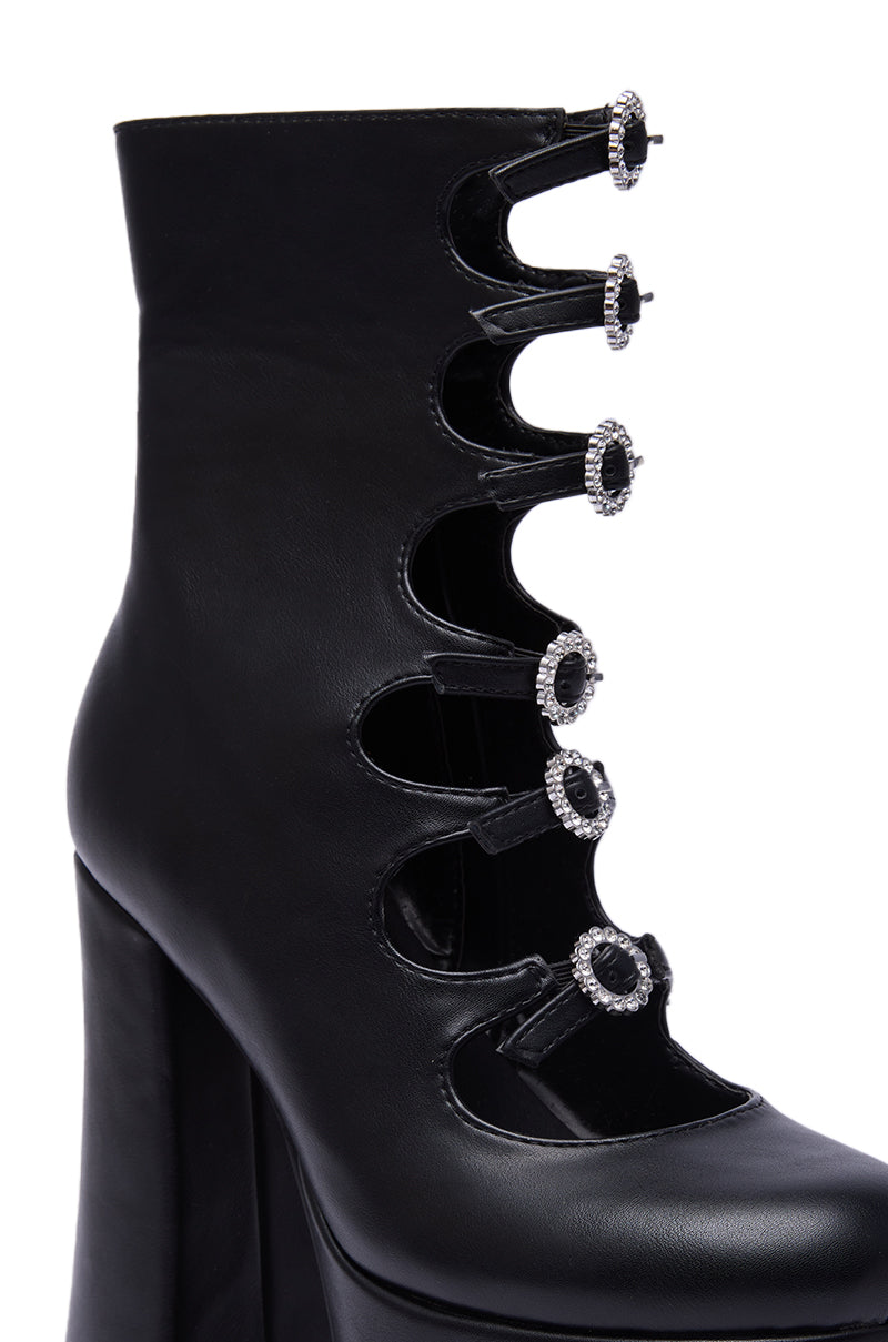 AZALEA WANG OMLEE BLACK ULTRA HIGH PLATFORM BOOTIE