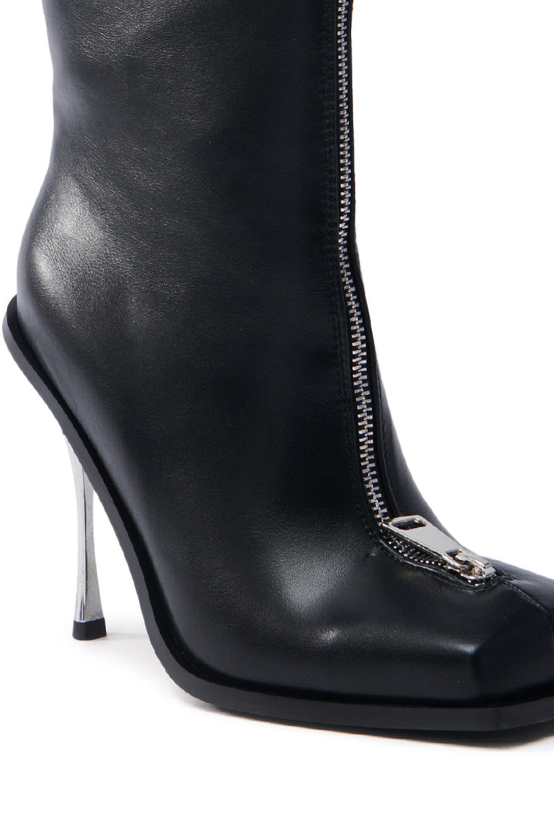 AZALEA WANG ROUSSE FRONT ZIP BOOT IN BLACK