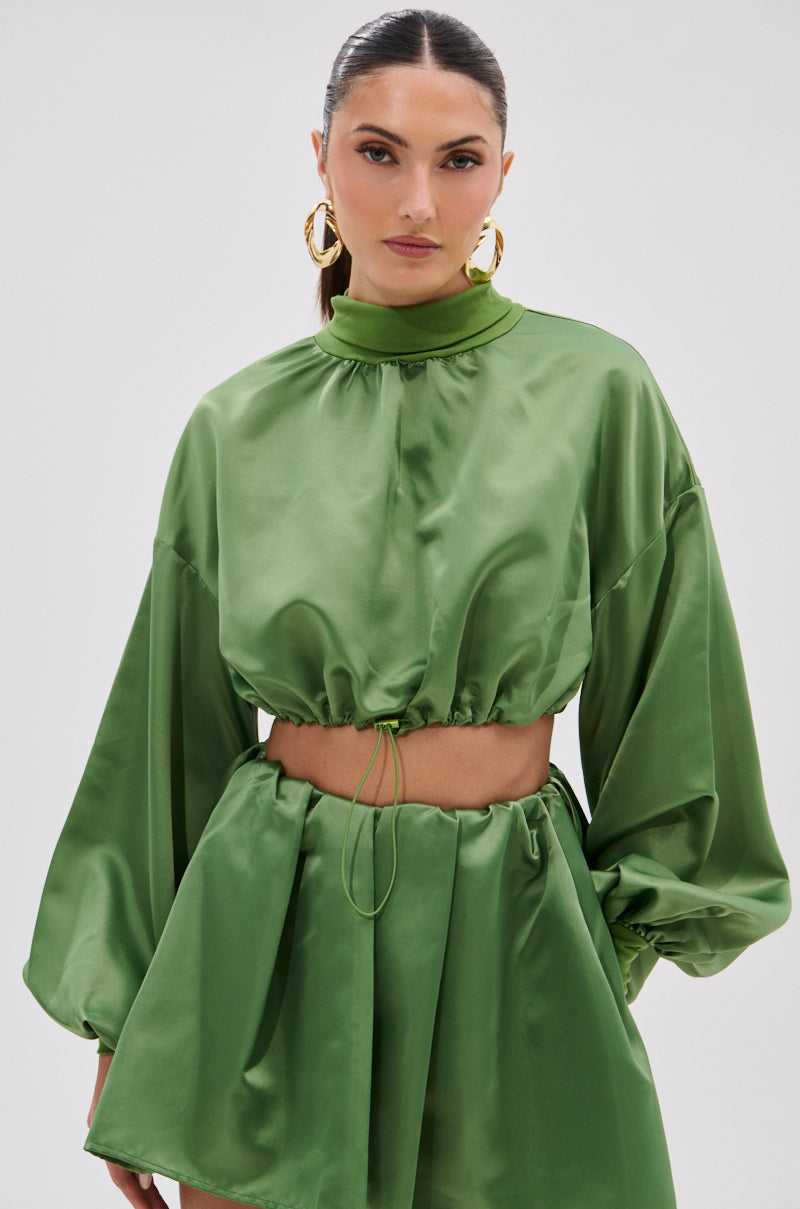 POP IT OFF TURTLENECK BLOUSE