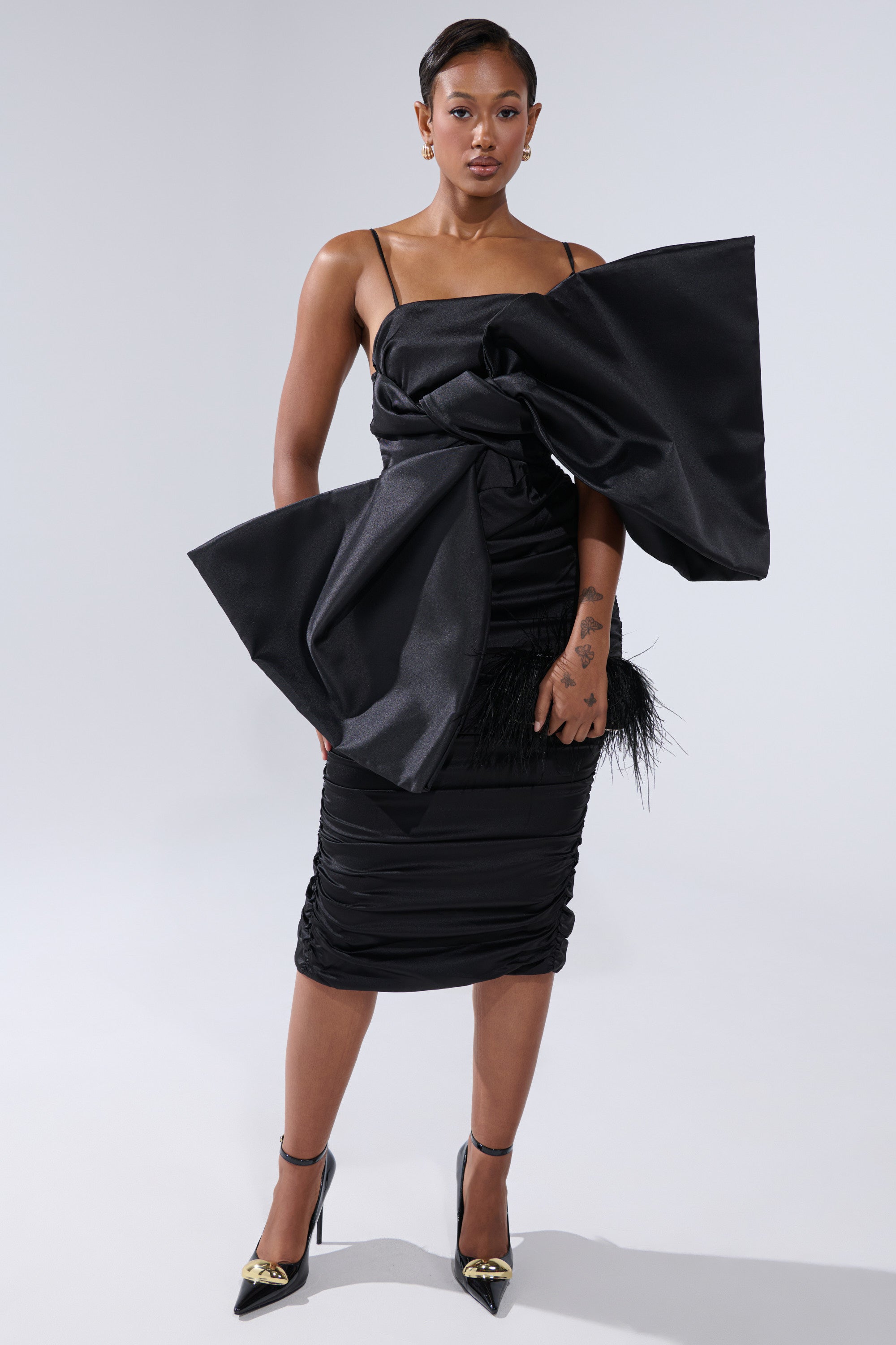 ONE OF ONE BOW MIDI DRESS IN BLACK