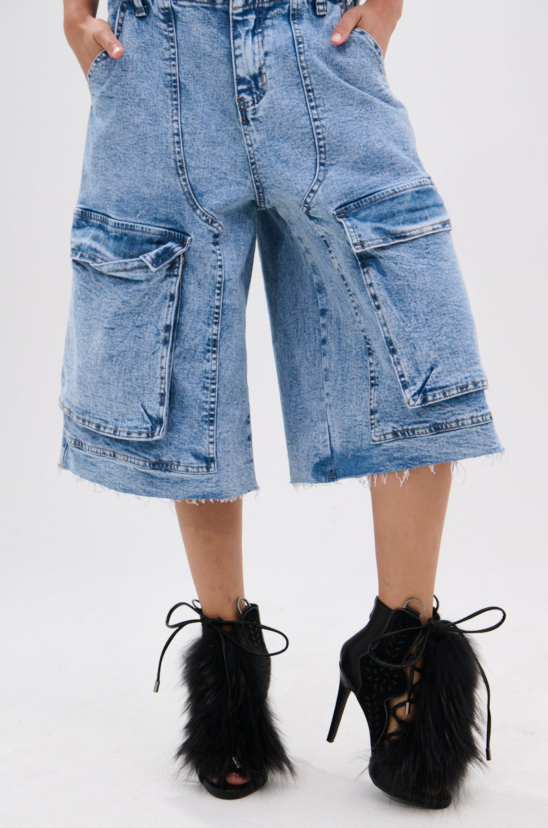 AZALEA WANG SHAINY BLACK FUR SANDAL