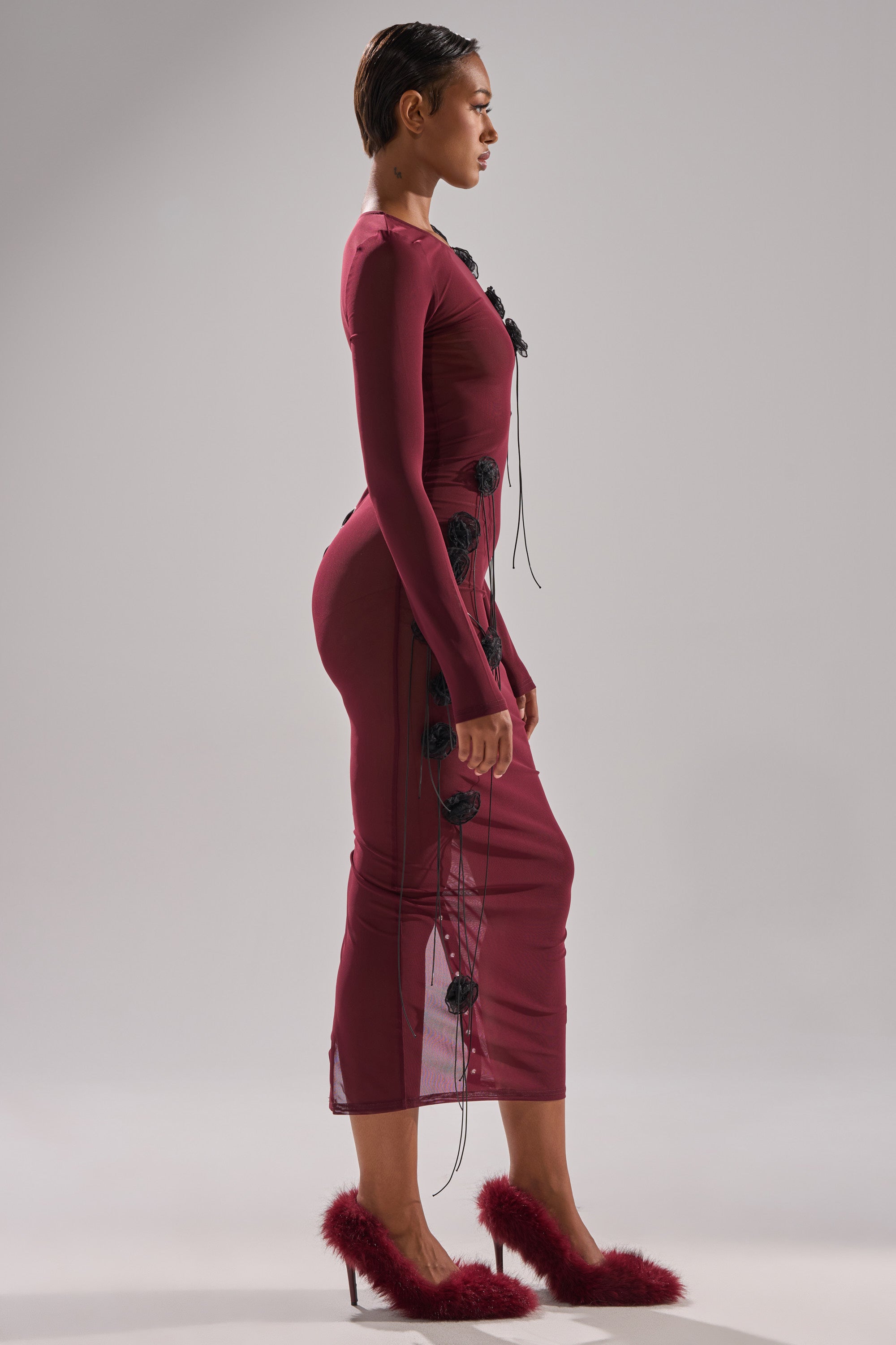 OBVIOUSLY MESH MIDI DRESS IN BURGUNDY