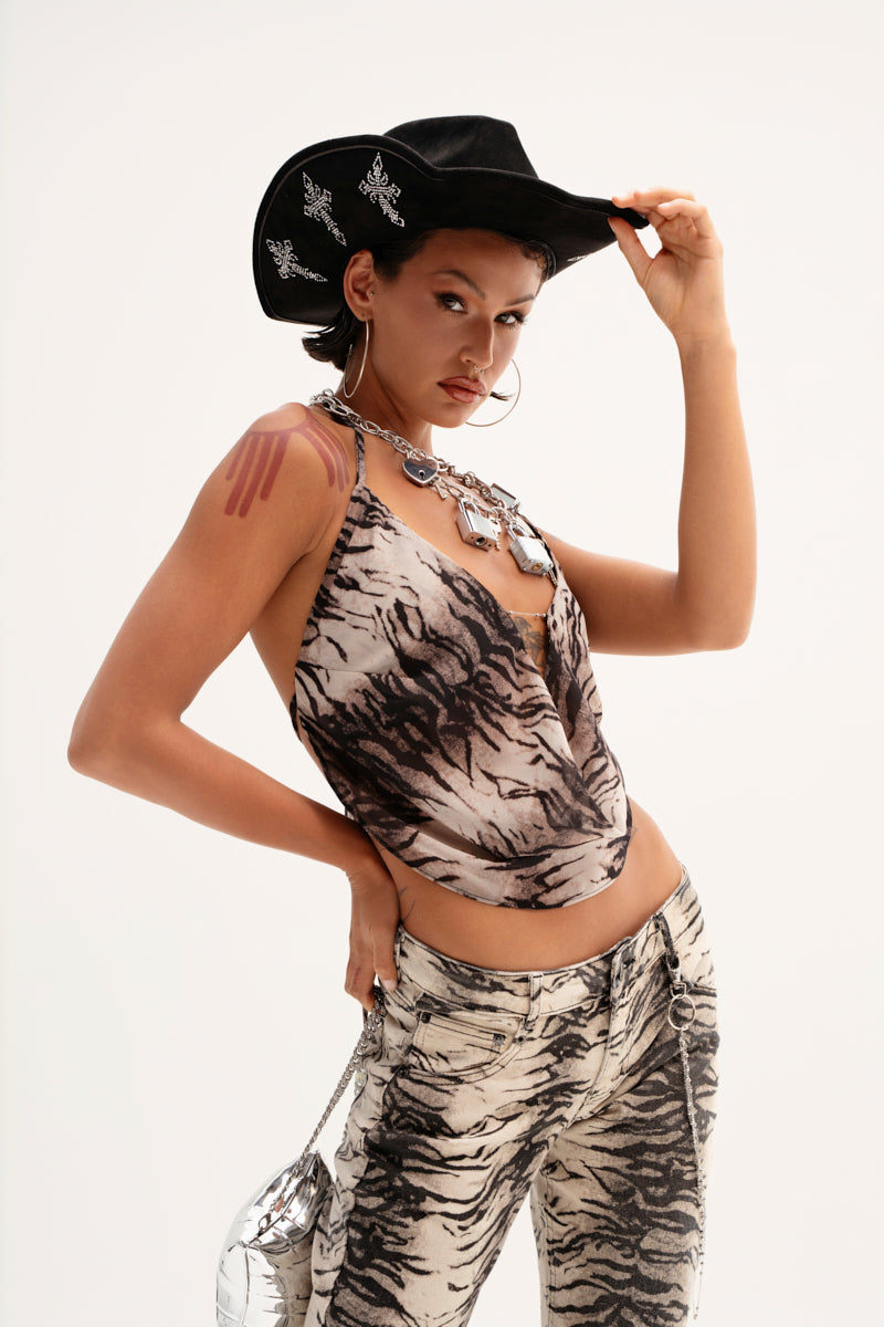 FEELING WILD DRAPE BLOUSE
