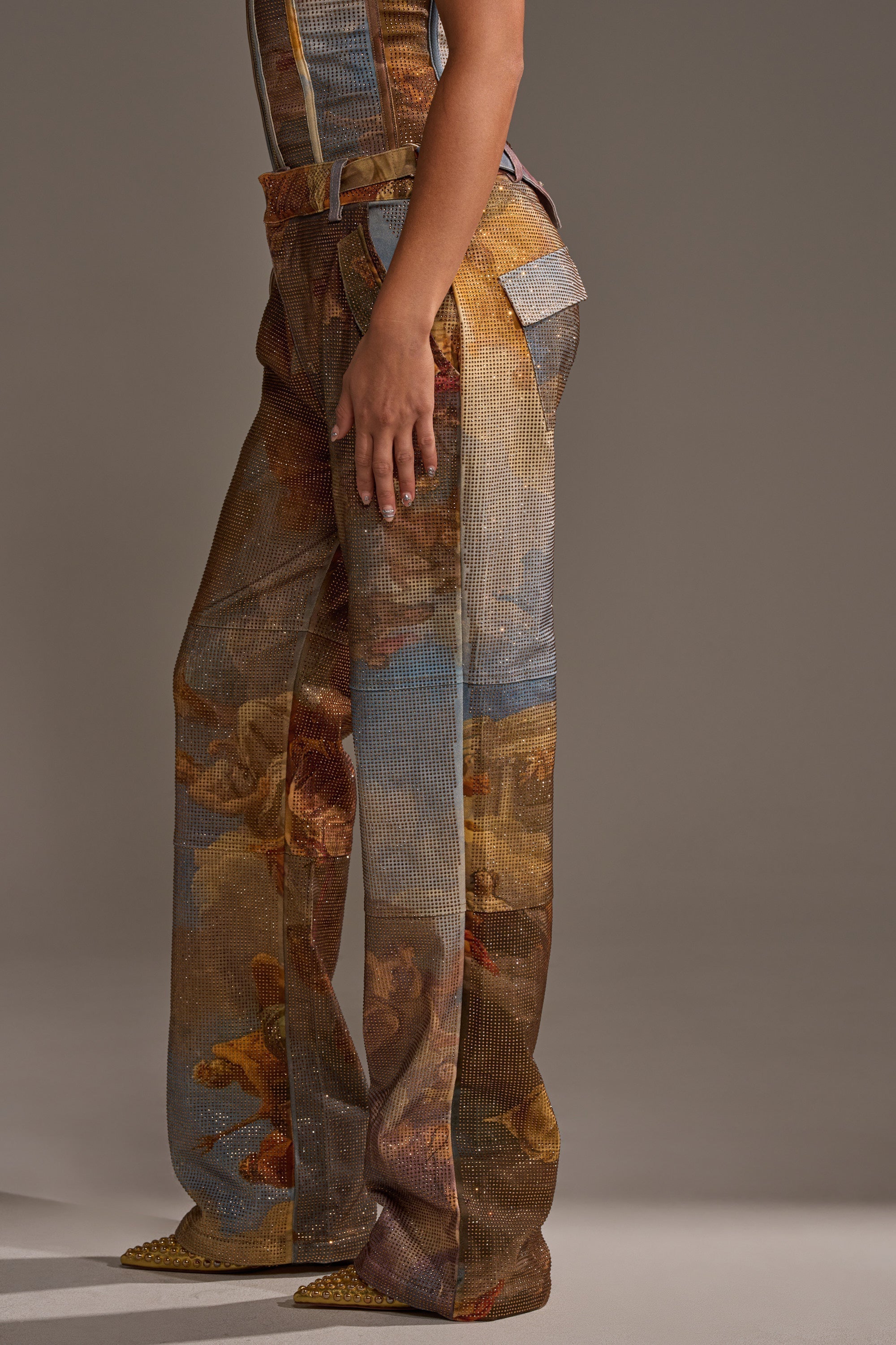 IN THE FUTURE TROUSER
