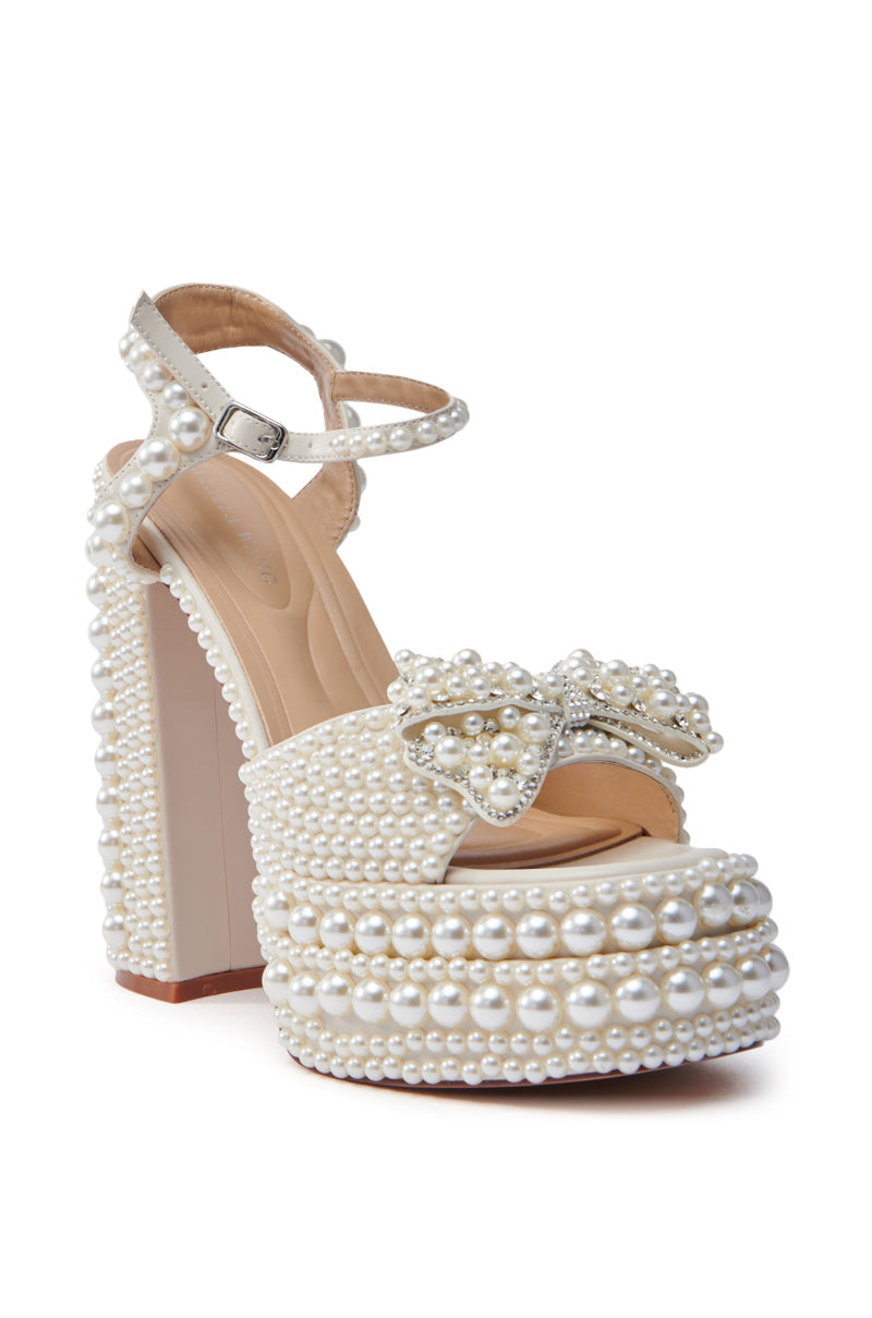 AZALEA WANG TIMEA WHITE CHUNKY SANDAL