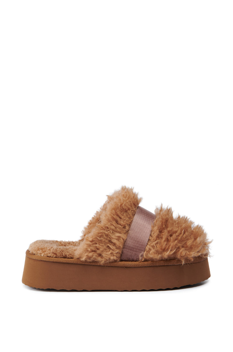 AZALEA WANG ZUNI BROWN SHERPA CLOG