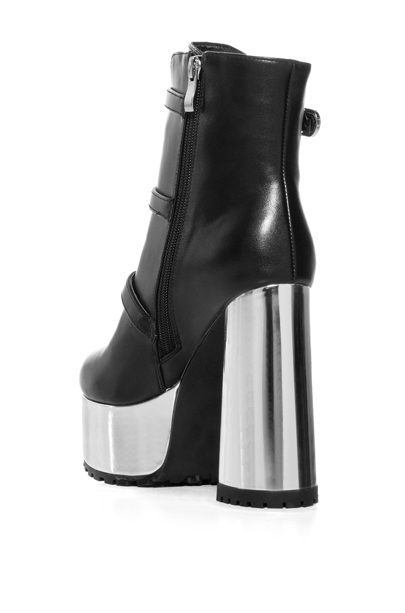AZALEA WANG AMBREINE BLACK SILVER PLATFORM BOOTIE