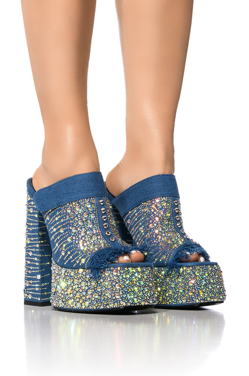 AZALEA WANG BALDY DENIM EMBELLISHED CHUNKY MULE