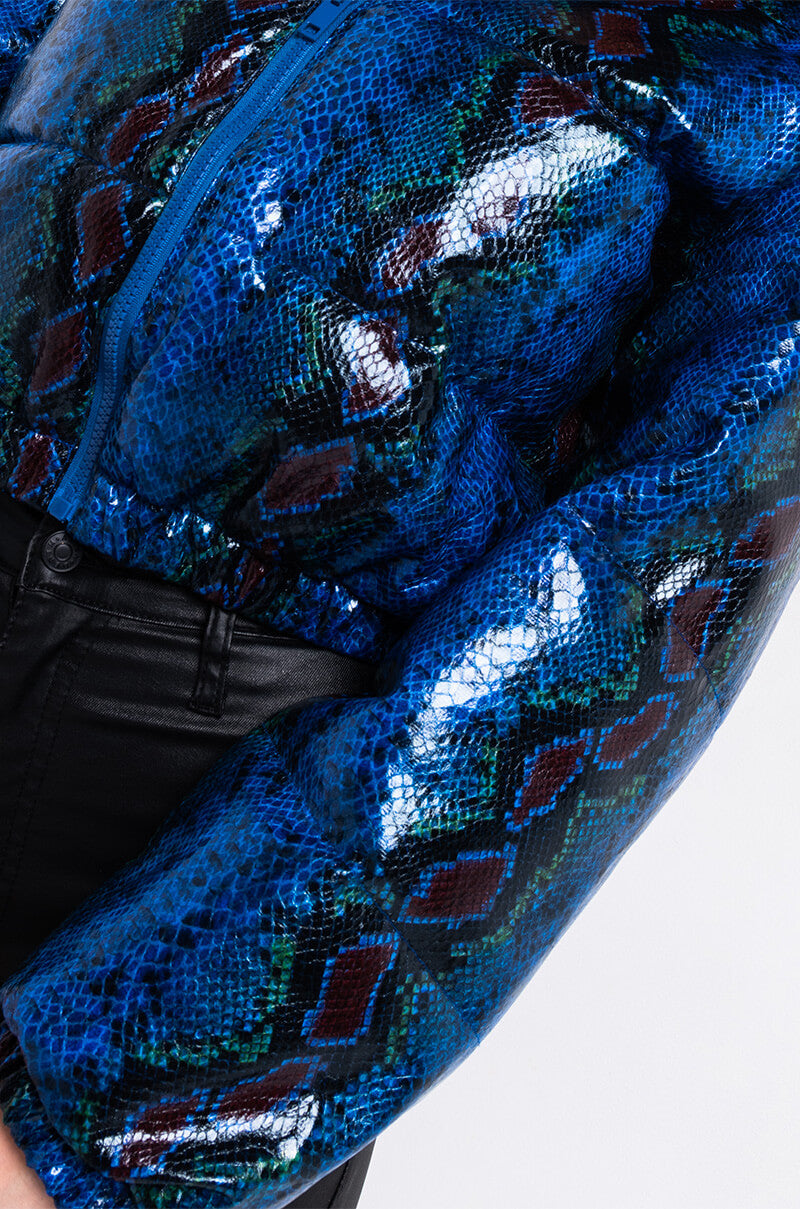 AZALEA WANG BLUE PARK SNAKE PUFFER JACKET