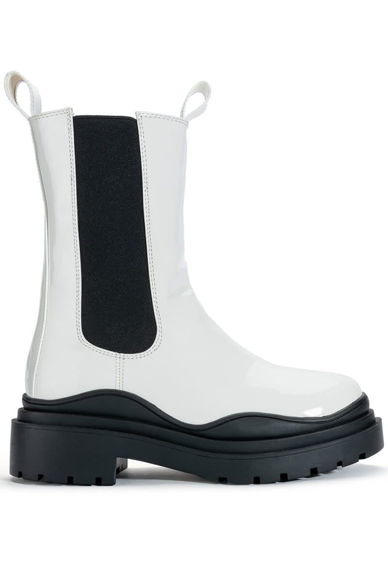 AZALEA WANG GHOSTED FLATFORM CHELSEA BOOT IN BLACK WHITE