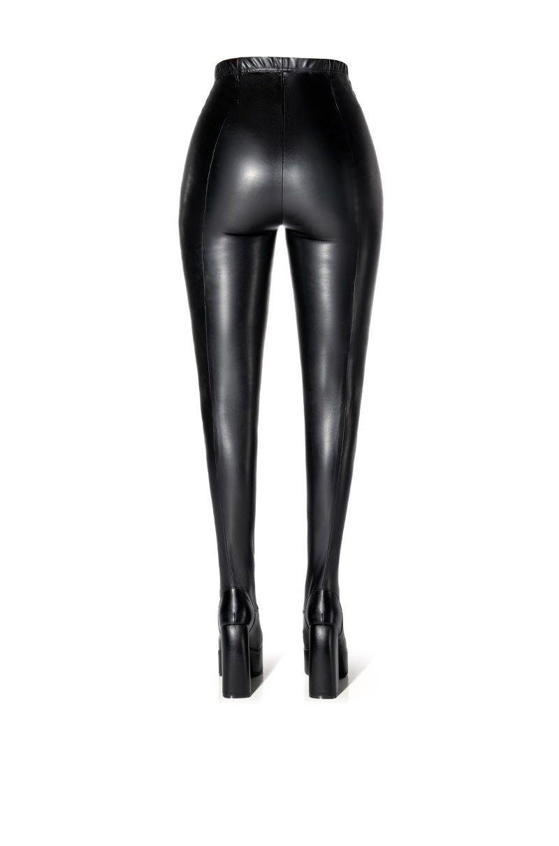 AZALEA WANG STAR STRETCH CHUNKY PANT BOOT IN BLACK PU
