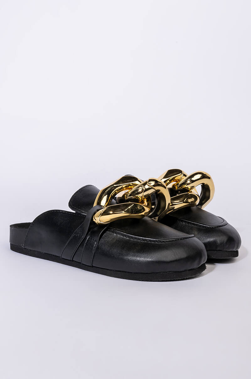 AZALEA WANG LAYIN LOW FLAT IN BLACK