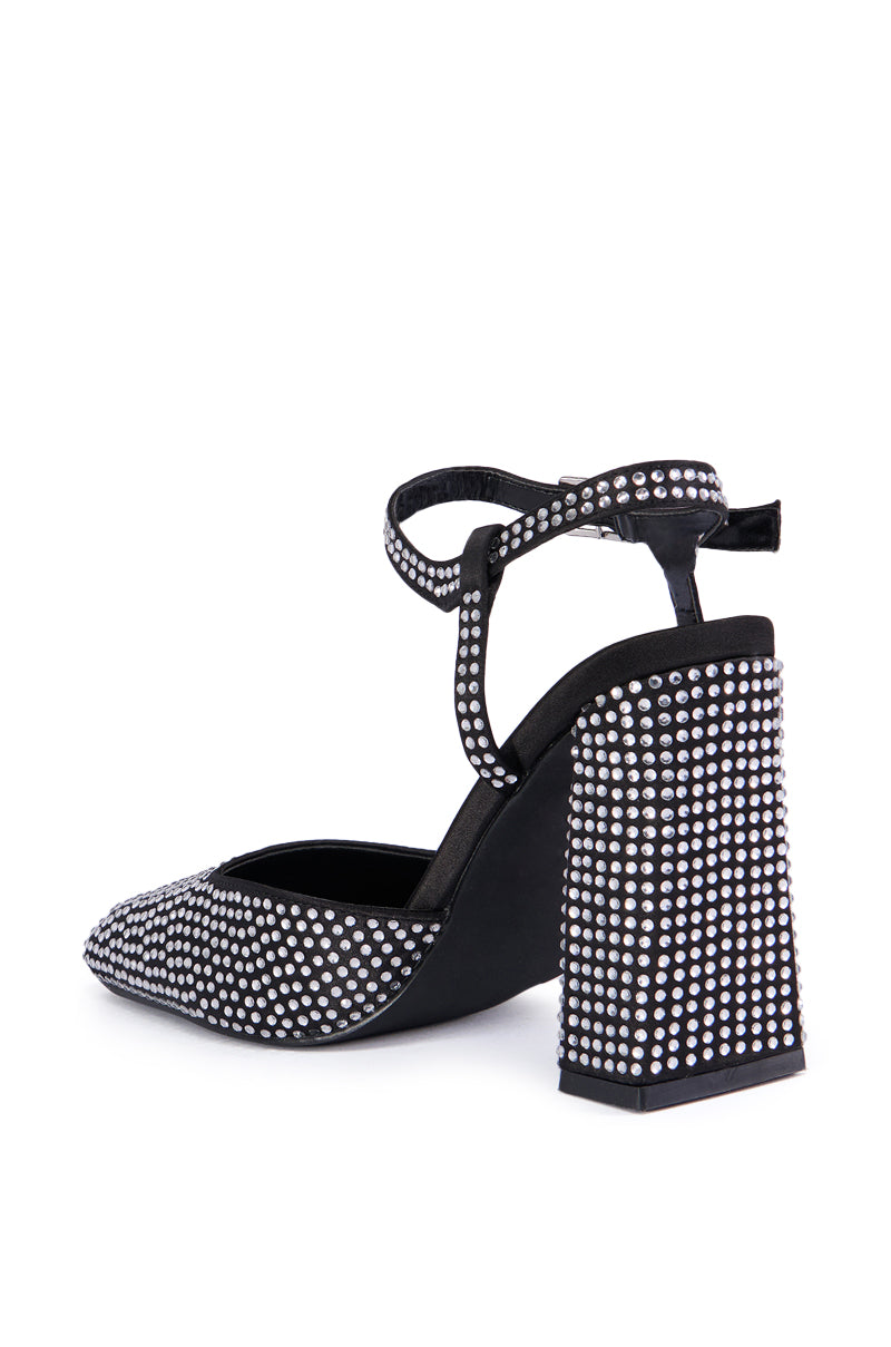 AZALEA WANG LEONTINA SILVER RHINESTONE PUMP