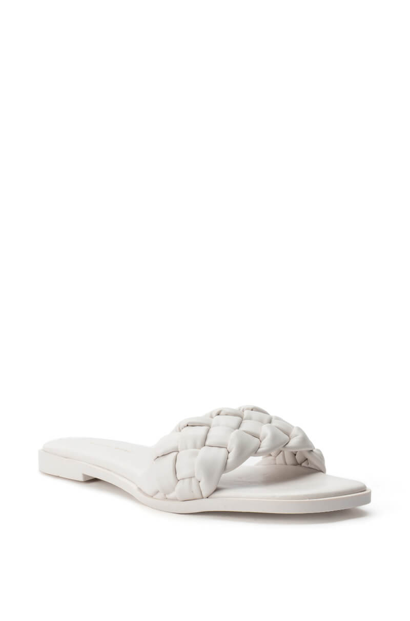 AZALEA WANG BODEGA BRAIDED FLAT SANDAL IN WHITE