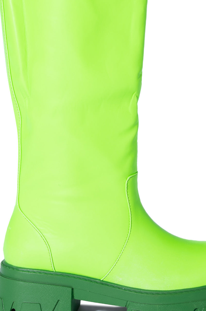 AZALEA WANG REMINGTON MONOCHROME BOOT IN GREEN