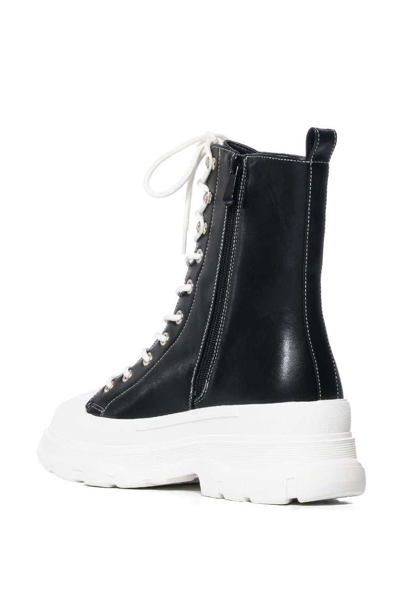 AZALEA WANG NEVER MISTAKEN FLATFORM SNEAKER IN BLACK MULTI