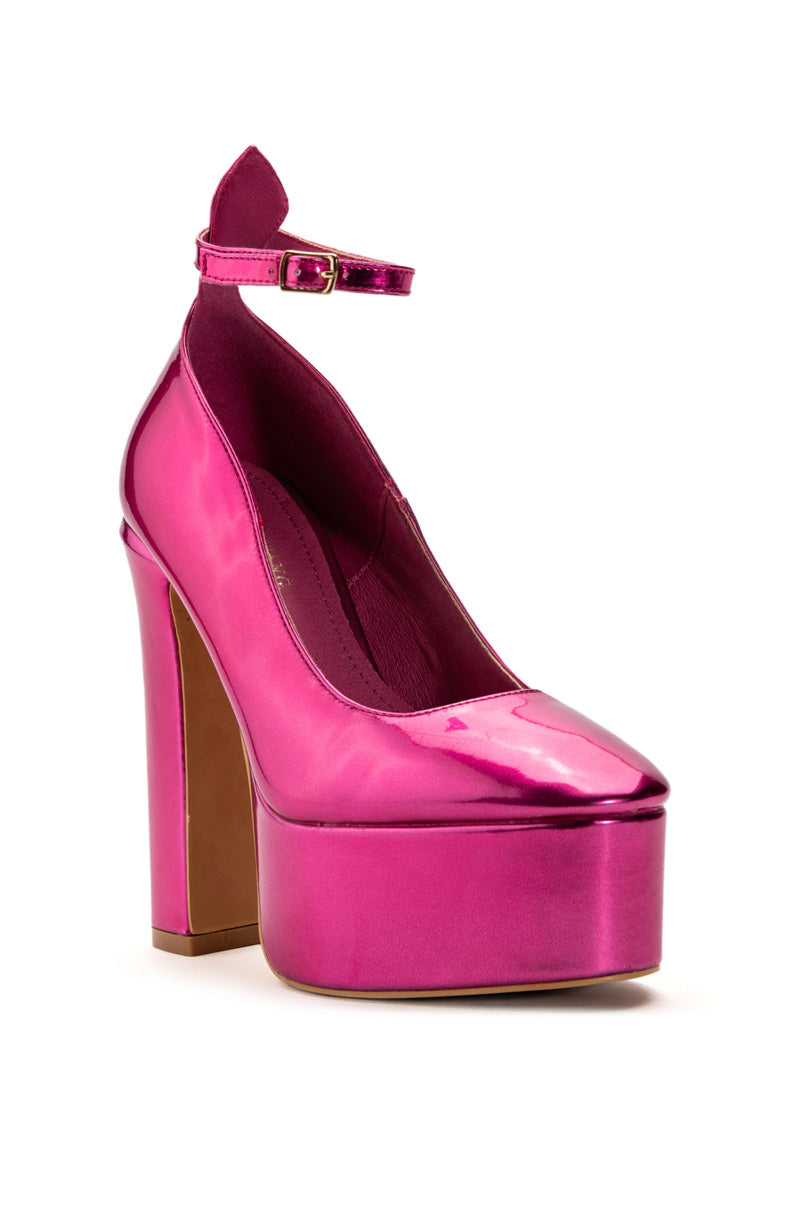 AZALEA WANG LUCIANA MIRROR PUMP IN FUCHSIA