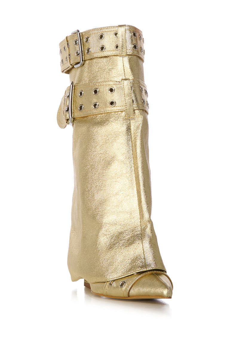AZALEA WANG QISTINA GOLD METALLIC FOLDOVER WEDGE BOOTIE