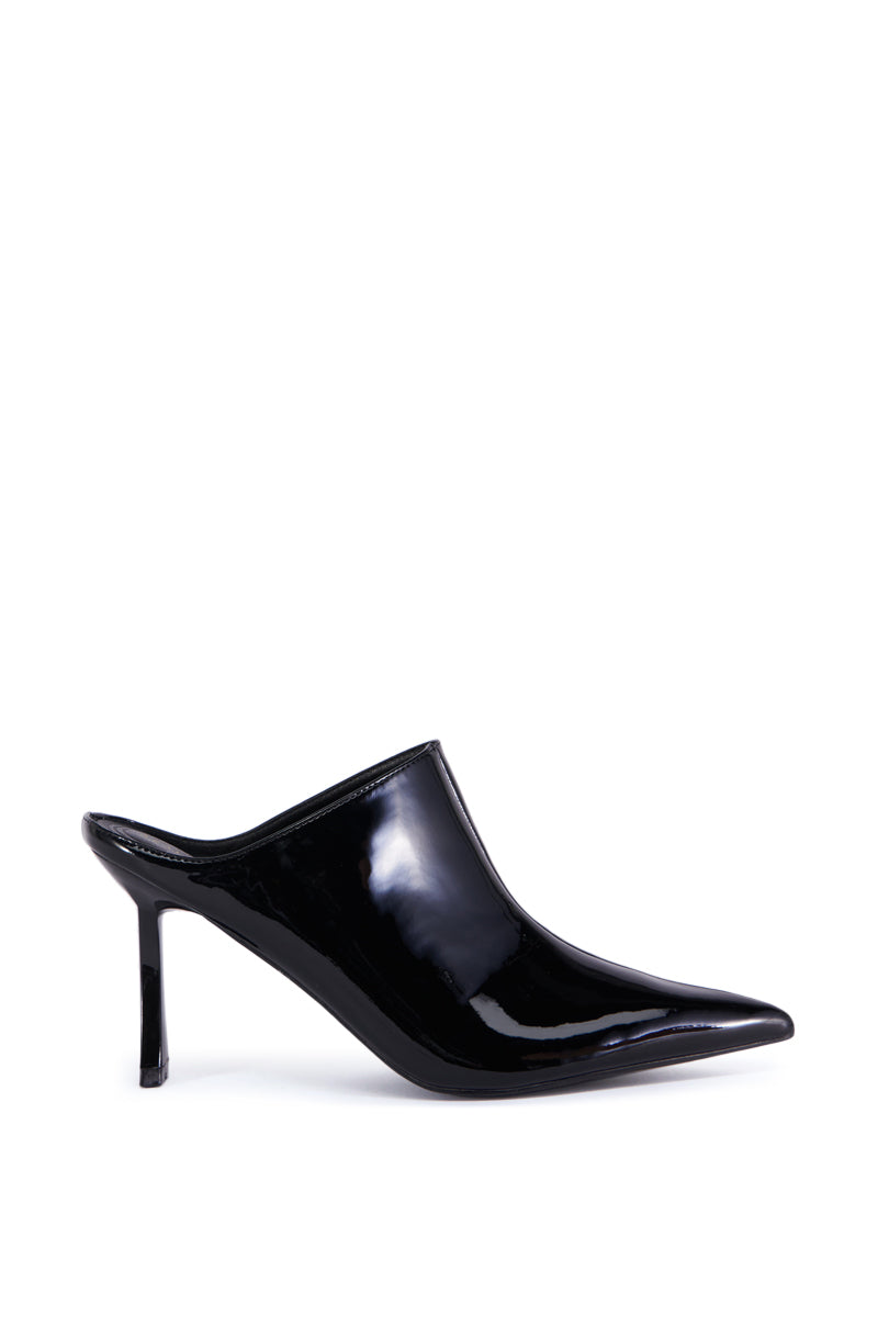 AZALEA WANG SAKURA BLACK MULE PUMP